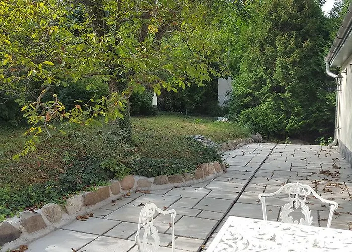 בית נופש Edit *